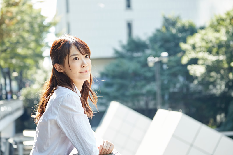 オフィスで束の間の休憩